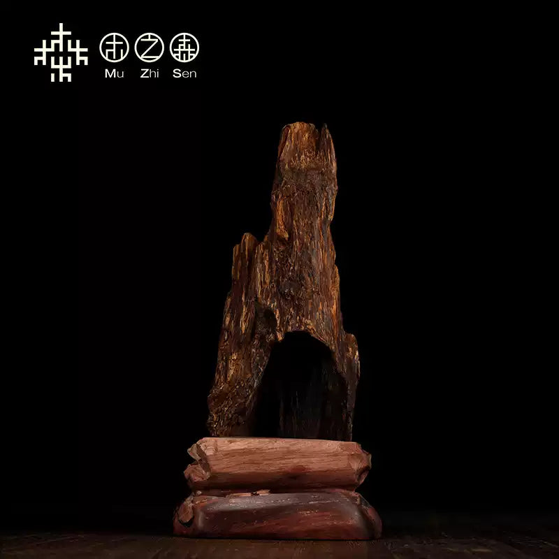 Natural Agarwood Ornaments Fusen Red Clay Carvings 72g